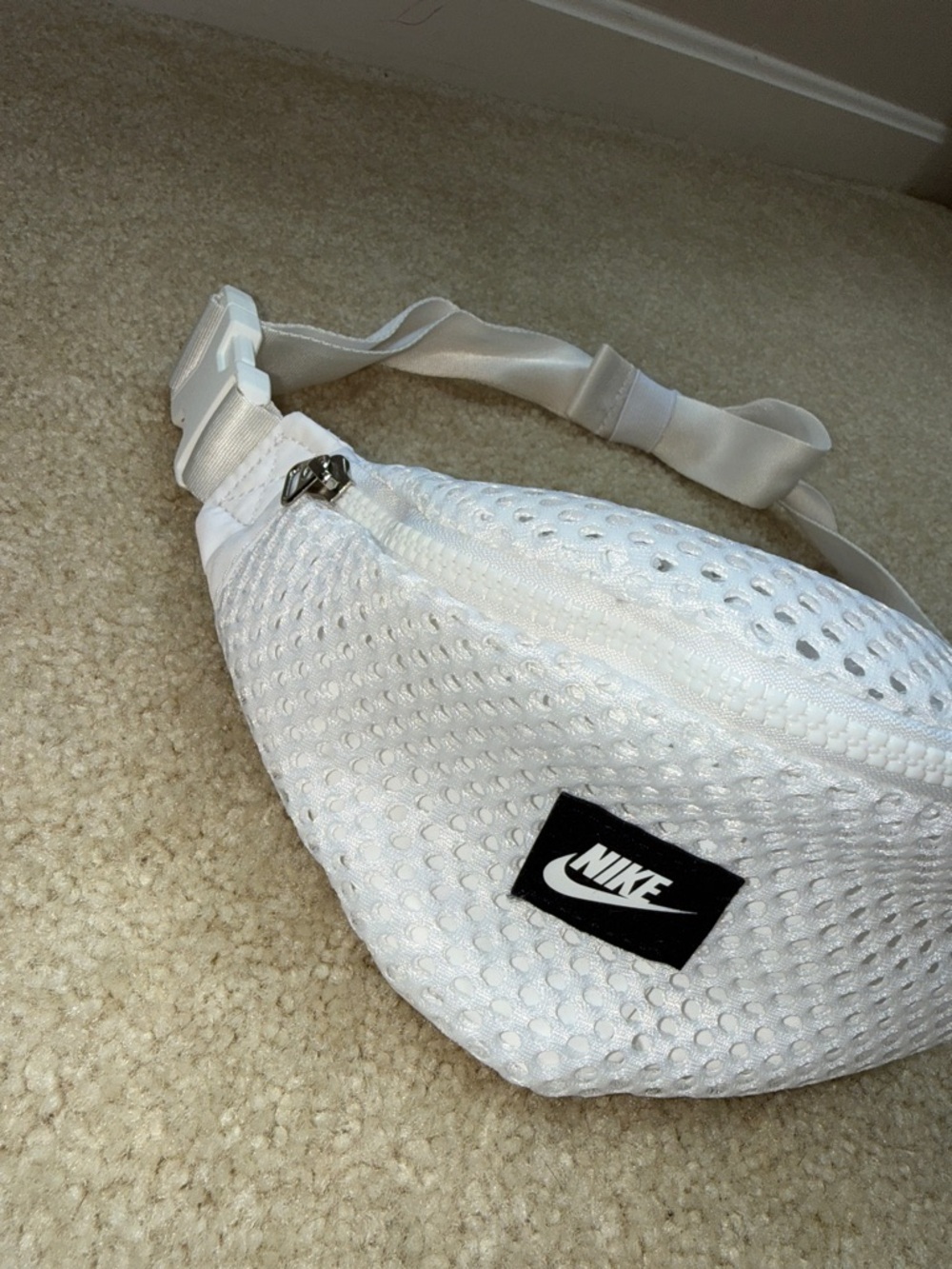 Nike White Mesh Waist Pack with Black Logo Patch - Picture 2 of 5